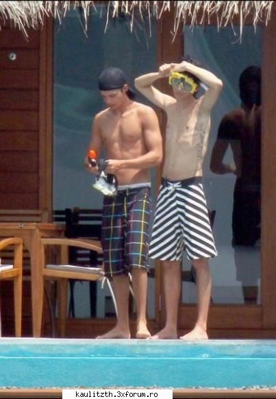 bill and tom maldive 2010