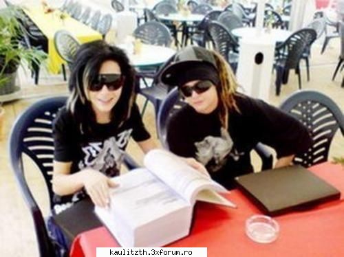 ♥Bill & Tom♥ - se documenteaza ...nau treaba - → Poze