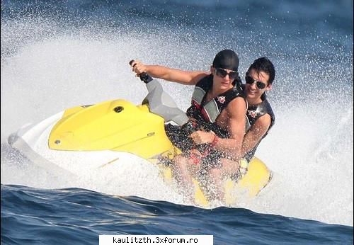uuuuu:> bill and tom maldive 2010