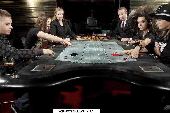 Bill casino photoshoot - se pare k bill se pricepe mai bn la joc,...de - → Poze