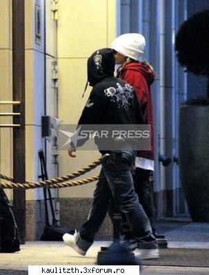 Bill new style - cn s-ar presupune k e tipu'/tipa d langa tom? - → Poze