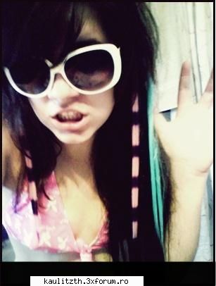 Crazy Frog Picks - sunt in canada thuo de vreo 3 sapt fuck =( =( - → Poze cu noi