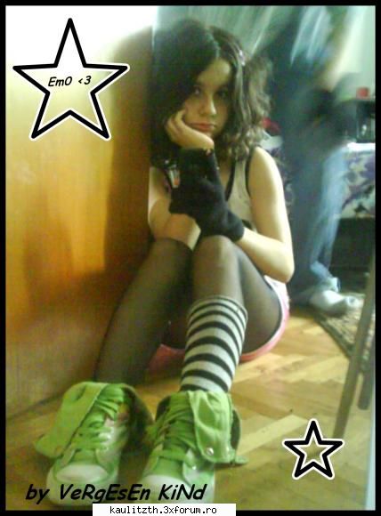 ...:::InGeR NeBuN:::... - p0z@ n0u@ :finger: :finger - → Poze cu noi