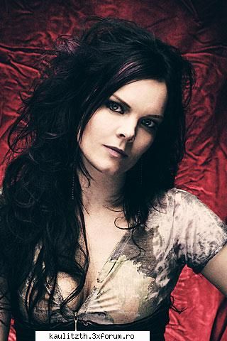 Kiss or spank?? - SPANK............ Anette Olzon??? photo - → Locul tău