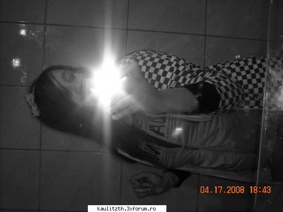 Me.... - asta`s eop:d...jtiu is urata:( - → Poze cu noi