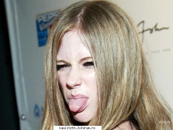 avril lavigne - ωє aяє Adunaтυяa D EmOlai - → Rock