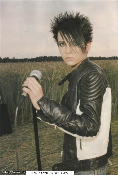 before or after? - deci mie imi plahce mai mult freza aia a lui - → Bill Kaulitz