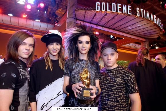 best photo with Tokio Hotel - care e poza ta preferata cu tokio hotel? a mea e - → Tokio Hotel