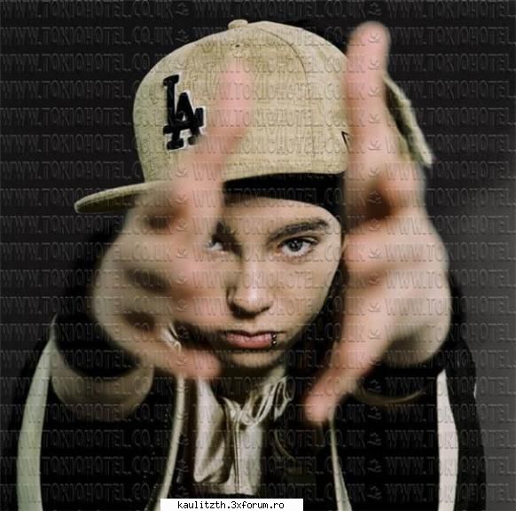 best photo with Tom - care e poza ta preferata cu Tom? a mea e asta - → Tom Kaulitz
