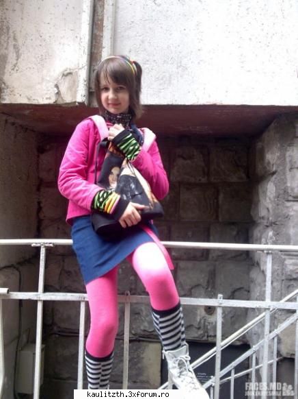 dear journale...(ada) - vleau ji eo gentutza q billu :( :( :( - → Dragă Jurnal