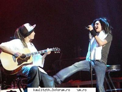 divergentze..bill&tom - b 1 si 2..cantatzi cu mn t ....ma lovesti :x b - → Kaulitz Twins