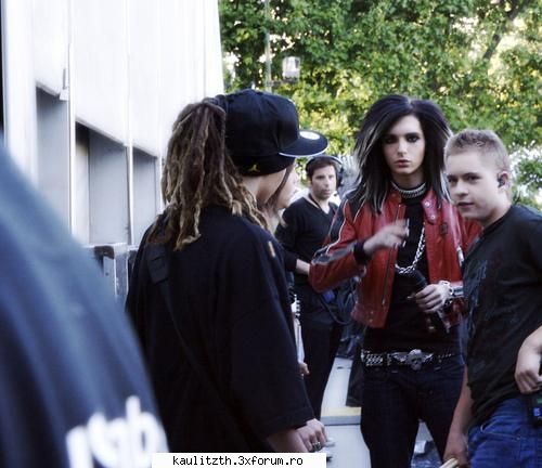 divergentze..bill&tom - tom ai mancat toate cerealele :x bill ?....nu - → Kaulitz Twins