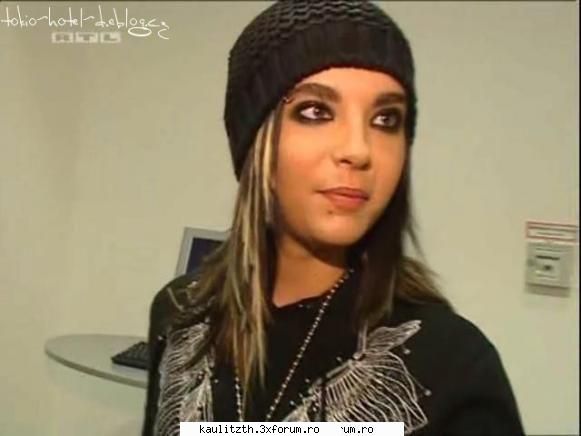 .....fata visurilor lui Bill??????..... - c?????????????????????????? oratania aia - → Bill Kaulitz