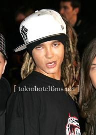 funny/sweet/cute moments with Tom - Āmǻяǻŋŧђ Ŀ�ďγ - → Tom Kaulitz