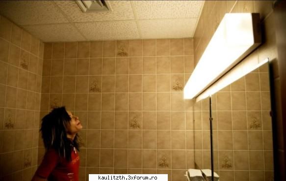 funny tokio hotel - B ...aia e o musca?aaaaa....nu....e un - → Tokio Hotel