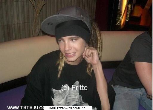 funny tokio hotel - tom ...cum spuneam...sunt cu 10 minute mai mare - → Tokio Hotel