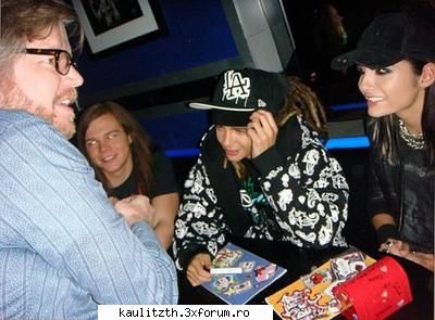 funny tokio hotel - t mai vrea si asta? b tom... ...asa cum face georg - → Tokio Hotel