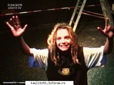 funny tokio hotel - hai la o populara - → Tokio Hotel