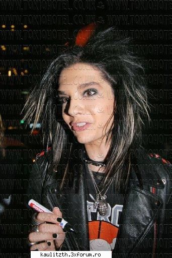 funny tokio hotel - bill : nu stiu daca sati mai dau autograf - → Tokio Hotel