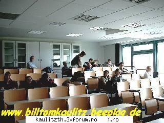 gemenii si-au ars manualele... - <|LOVE_IS_ALL_I_NEED|> - → Kaulitz Twins