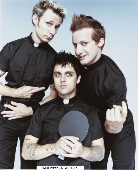 green day - ωє aяє Adunaтυяa D EmOlai - → Rock