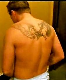gustav`s new tatoo imi mai mult dekt ala mana &nbsp; ๋�ADMIN๋�