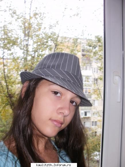 ...mdea..lexy 8-| - P mn m shtie toata tzara, mey Am ajuns celebra - → Poze cu noi