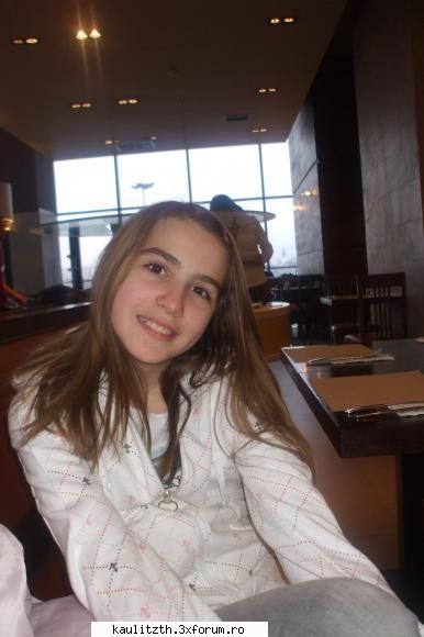 moima d mn :)) - da deci asta's yo...sincer nu arat nujt km - → Poze cu noi