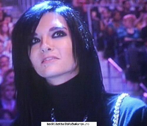 noua freza a lui bill - yo crizez.... :x - → Poze