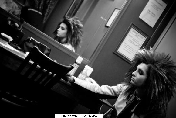 o zi cu BILL - hooooo....ce tare poi o zi k bill.. cred k si o - → Bill Kaulitz