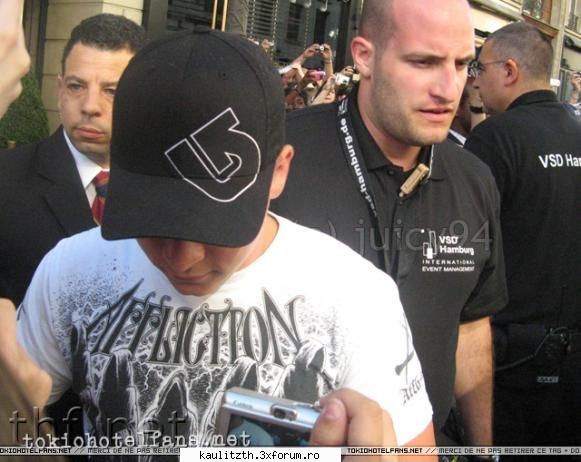 paris 21.06/autografe - ADMIN - → Poze