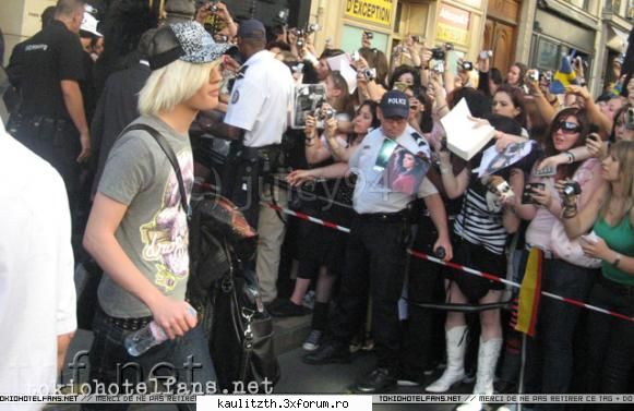 paris 21.06/autografe - andreas O.S geaca lu billoo - → Poze