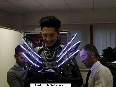 picks wiTH bill - unul dintre outfit'urile de scenab-) - → Poze