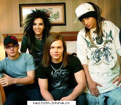 picks with tokio hotel fatza are gustav ochelarii aia