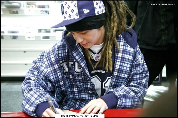 picks wiTH tom - yo'te de asta te uby yo pe tn - → Poze