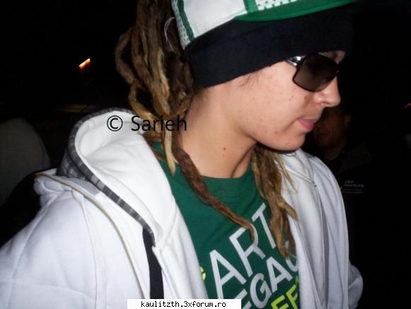 picks wiTH tom - era obosit..se vede dupa ochisori.... :( - → Poze