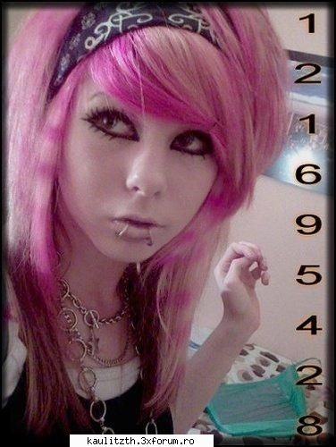 picks with emo girlz - .::MuSsIc Is LoVe::. - → Emo