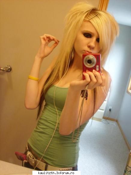 picks with emo girlz - DrugsSexAndAlcohol - → Emo