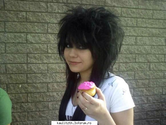 picks with emo girlz - DrugsSexAndAlcohol - → Emo