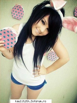 picks with emo girlz - roxy - → Emo