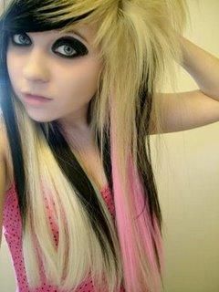 picks with emo girlz - roxy - → Emo