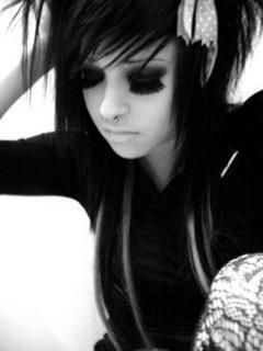 picks with emo girlz they ๋�ADMIN๋�