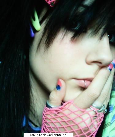 picks with emo girlz luv emo