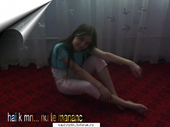 picks with me.... - <|LOVE_IS_ALL_I_NEED|> - → Poze cu noi