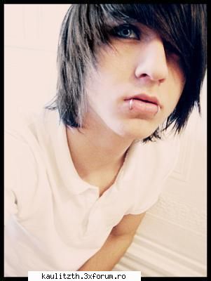 pics with emo BOYS - tipu cu oki albajtri `pe cre la parasit - → Emo