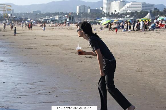 plaja din LA - ay ay ay feteleee - → Tom Kaulitz