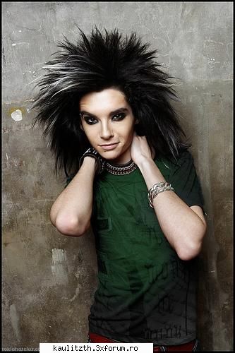 tinuta saptamanii - dar asta ????? :D :D :D :D :D - → Bill Kaulitz