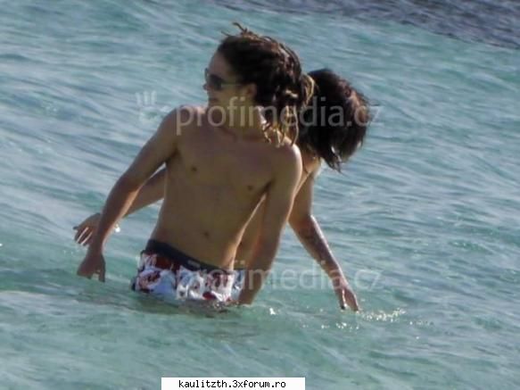 totul impreuna.. - inoata impreuna - → Kaulitz Twins